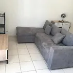 De La Clape A La Mon Petit Pavillon Labellise - F2- Piscine Commune - Wifi Gratuit- Parking Prive - Arrivee Autonome - 800 M - Grande Terrasse Abritee Vent - *
