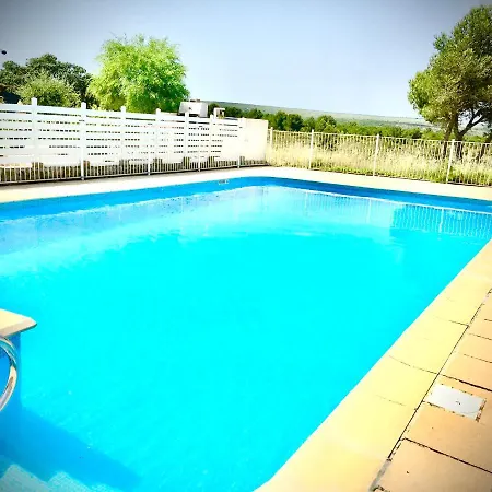 De La Clape à La Mon Petit Pavillon Labellisé - F2- Piscine Commune - Wifi Gratuit- Parking Privé - Arrivee Autonome - 800 M - Grande Terrasse Abritée Vent - Hébergement de vacances