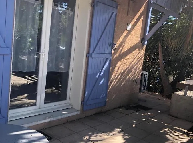 בית נופש De La Clape A La Mon Petit Pavillon Labellise - F2- Piscine Commune - Wifi Gratuit- Parking Prive - Arrivee Autonome - 800 M - Grande Terrasse Abritee Vent - *