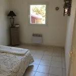 Hébergement de vacances De La Clape à La Mon Petit Pavillon Labellisé - F2- Piscine Commune - Wifi Gratuit- Parking Privé - Arrivee Autonome - 800 M - Grande Terrasse Abritée Vent - *
