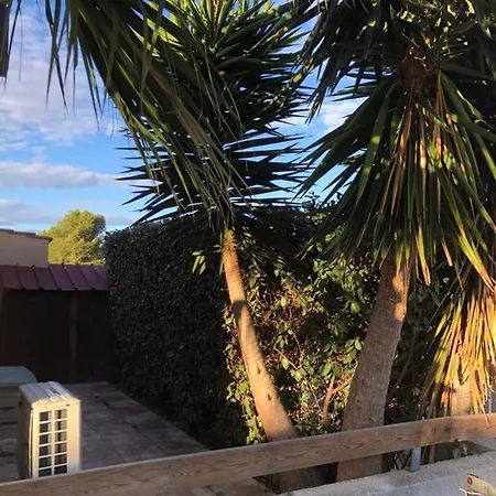 De La Clape A La Mon Petit Pavillon Labellise - F2- Piscine Commune - Wifi Gratuit- Parking Prive - Arrivee Autonome - 800 M - Grande Terrasse Abritee Vent - Semesterbostad *